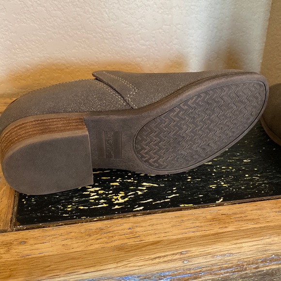 Toms heeled ankle booties - Picture 7 of 8